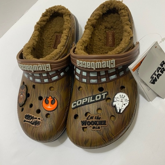 ‼️‼️🚨SOLD 🚨‼️‼️Star Wars Chewbacca Crocs Clogs - Picture 9 of 12